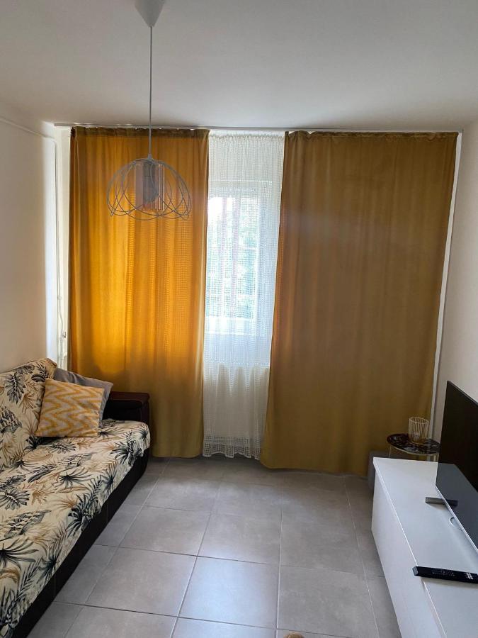 Sofi Apartment Central Бухарест Экстерьер фото